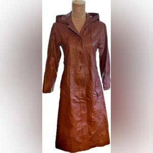 Gorgeous Authentic Vintage Buttery Leather Trench 1970’s, Unique Details